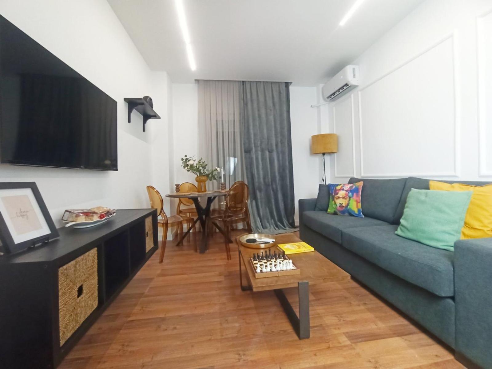 Down Town Luxurious Apartments 6 Alejandrópolis Exterior foto